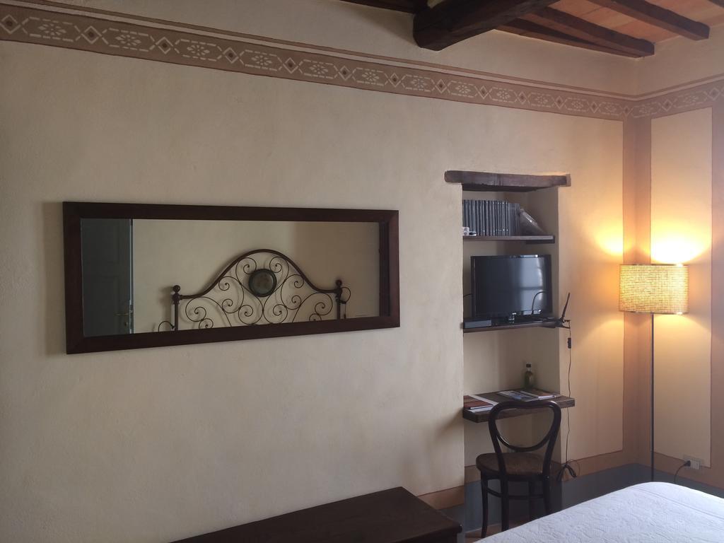 Le Antiche Mura Semproniano Buitenkant foto